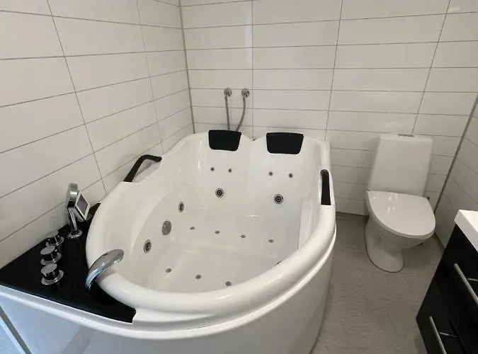 Lovely With Parking In The Heart Of *
