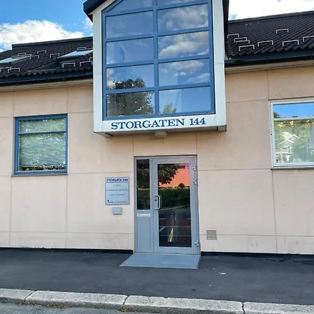Lovely With Parking In The Heart Of City Apartment *